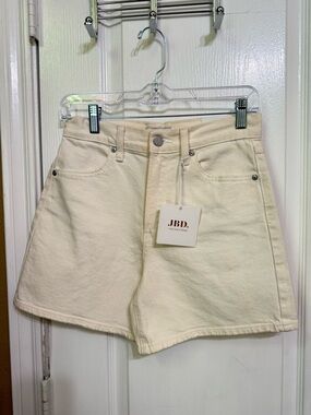 H123 NWT Just Black JBD S w14 Cream High-Rise A-Line Denim Shorts